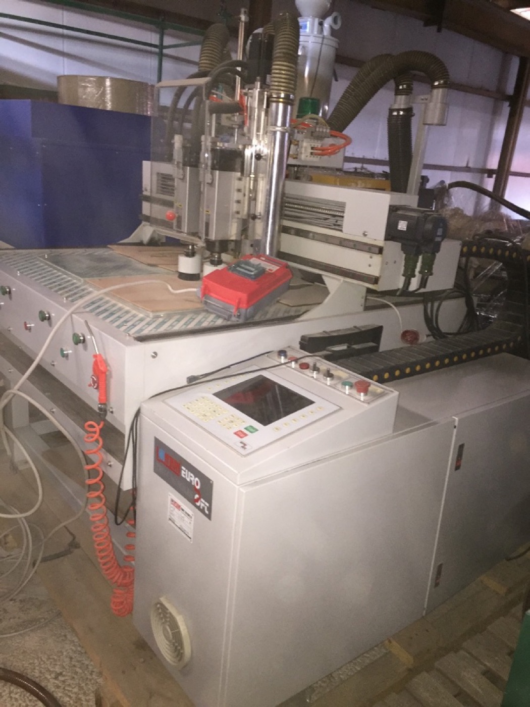 Newlast MOD2RF — Last roughing & finishing machine, one pair per cycle
