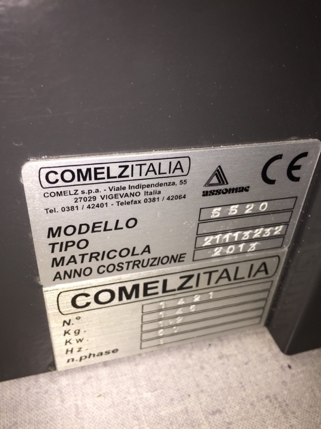 Comelz SS20 — Bilgisayarlı deri tıraşlama makinesi